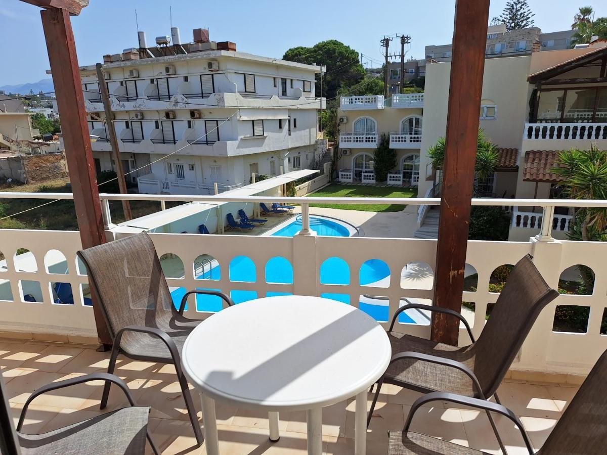 Perla Beach Agia Marina Esterno foto