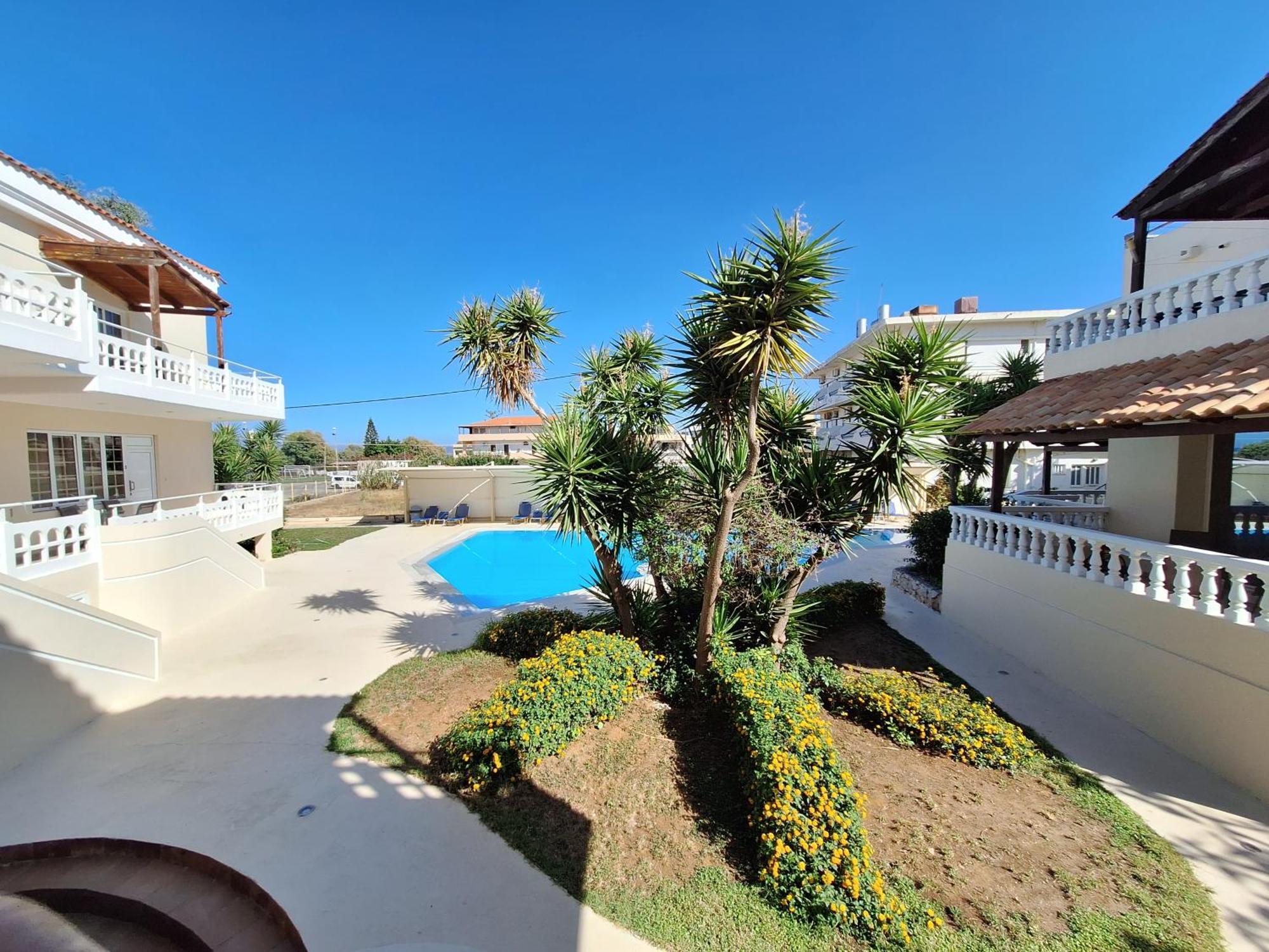 Perla Beach Agia Marina Esterno foto