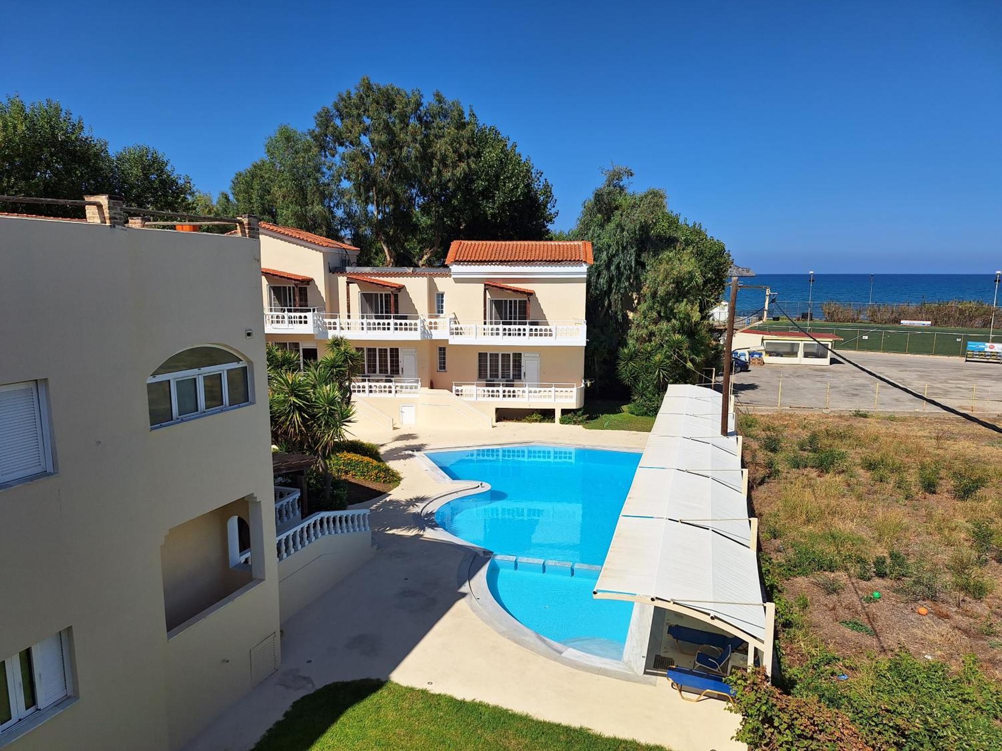 Perla Beach Agia Marina Esterno foto