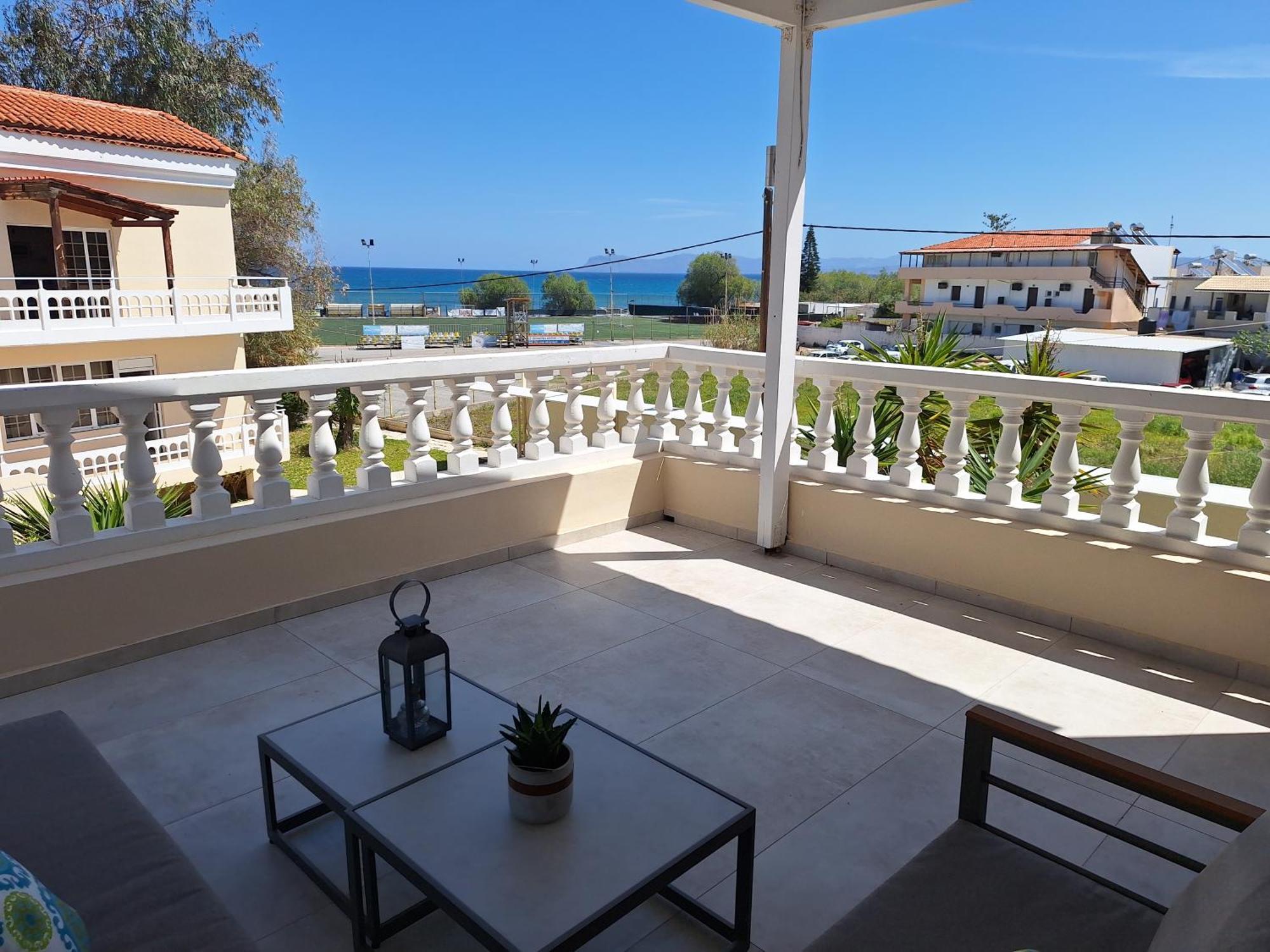Perla Beach Agia Marina Esterno foto