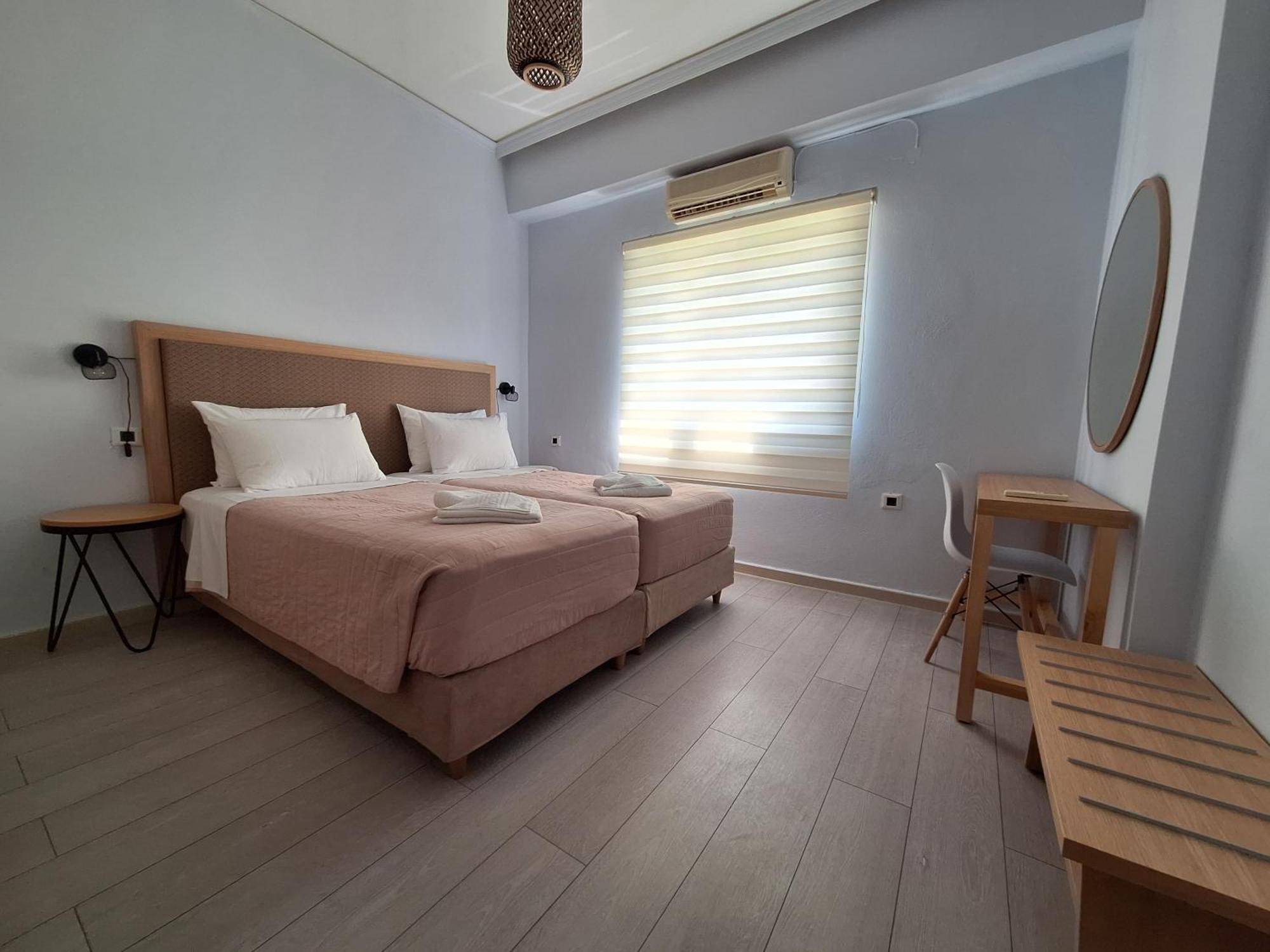 Perla Beach Agia Marina Esterno foto