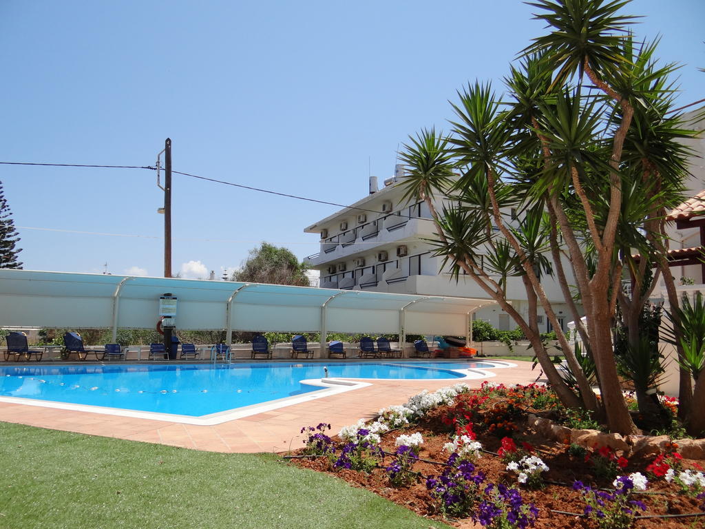 Perla Beach Agia Marina Esterno foto
